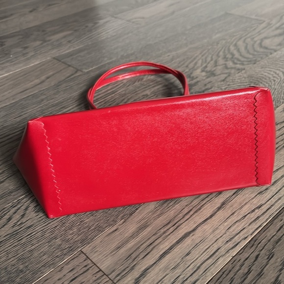 Hugo Vibrant Red leather small shopping tote Bag - Picture 8 of 17